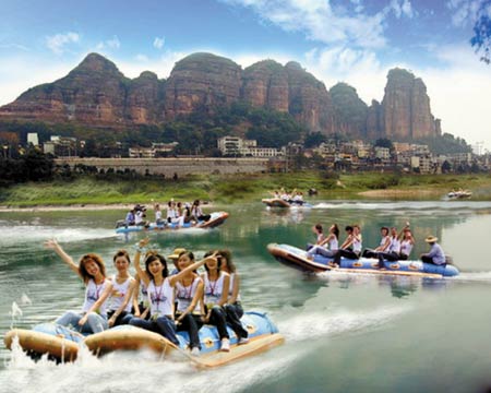 新闻犇一下｜惠东网红景点6人溺亡野景点的安全窟窿谁来补